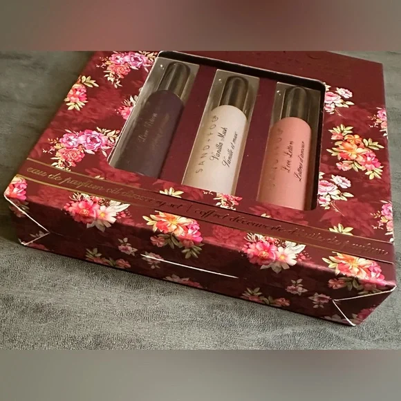 NWOT Sand + Fog Scent Oil Rollers Set - Picture 4 of 6